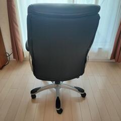 ニトリ　ハイバックチェア　座面背部破れなし　社長イス　比較的美品　の画像