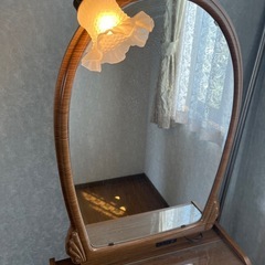 ドレッサー ライト付きの画像