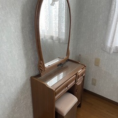 ドレッサー ライト付きの画像