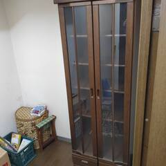本棚　飾り棚　結構綺麗だと思います