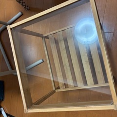 IKEA NESNA サイドテーブルの画像