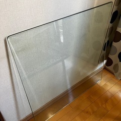 ガラステーブルとクリアチェアー『値下げ交渉OK』