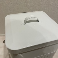 ペダルビン ゴミ箱 ダストボックス フタ付きゴミ箱の画像