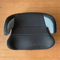 ジュニアシート
