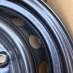 キャラバン用 ホイールカバーセットの画像