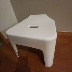 ☆ニトリの浮かせるイス☆