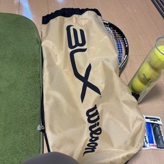 テニスラケット　テニスラケット　ボール　グリップの画像