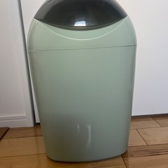 Combi Sangenic おむつ処理ポット の画像