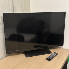 女性使用【冷蔵庫・洗濯機・テレビの3点セット】の画像