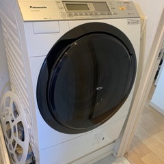 パナソニックドラム洗濯機NA-VX8700R
