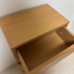 引き出し、棚の画像