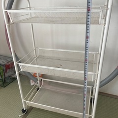 キャスター付き　棚　ラック