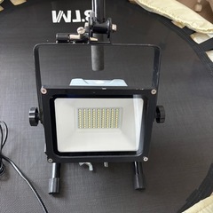 バッテリー式投光器