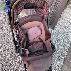 ベビーカー　コンビー