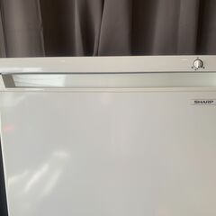 シャープ 167L 冷凍庫（フリーザー）直冷式 ホワイト系SHA...