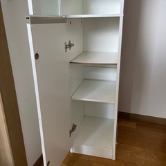 収納棚の画像