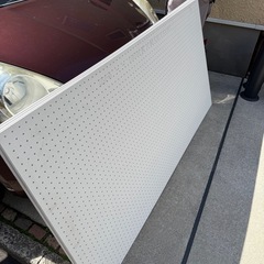 有孔ケイカル板