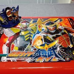 仮面ライダー鎧武　ケース、フィギュアの画像