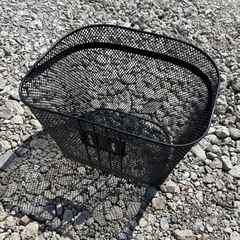 自転車のカゴの画像