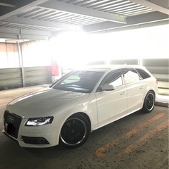 アウディA4アバント Sライン 4WD