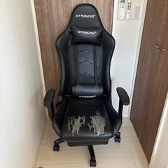 ゲーミングチェア
