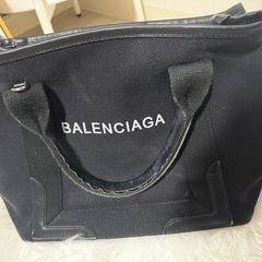 バレンシアガ　バッグ
