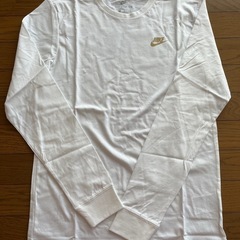 NIKE ロングＴシャツ