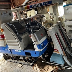 イセキ3条刈りコンバイン