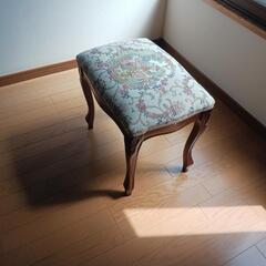 椅子の画像