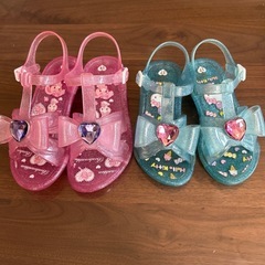 サンリオ 
サンダルセット19㎝•17㎝