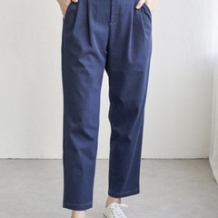 Ikka テーパードパンツ