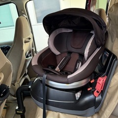 チャイルドシート　Combi