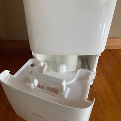 空気清浄機能付除湿機の画像