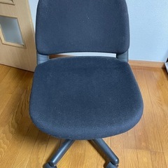 PLUS オフィスチェア
