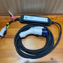 日産リーフ充電ケーブル 3NK5E