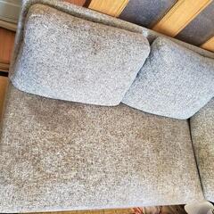 ソファー　5人座れますの画像