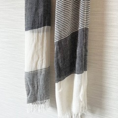 【美品】リネン 麻 100%素材の大判薄手ストールの画像