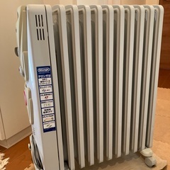 デロンギ　オイルヒーター　動作確認済みの画像