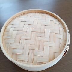 竹細工小物入れの画像