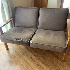 無印良品　タモ材　2人掛けソファ