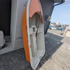 8ft FRPボートいけす付き 2馬力 免許不要の画像