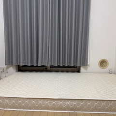 シングルベッドマットレスの画像