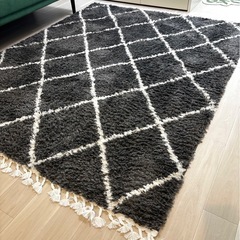 ほぼ新品ラグ！200×250 ベニワレン風