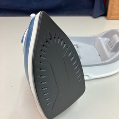 美品　IRIS OHYAMA スチームアイロン 青/白 SIR-04CL-A アイリスオーヤマ ショットスチーム アイロン フッ素コーティングの画像