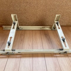 エアコン室外機　屋根付け用スタンド　キャッチャーの画像