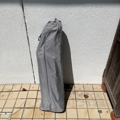 折りたたみテーブルの画像