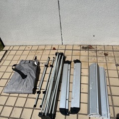 折りたたみテーブルの画像