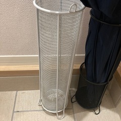 ニトリ　傘立て（白）の画像
