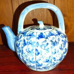 飾り用急須：高さ12cm