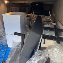 冷蔵庫、洗濯機、ソファベット、テレビ等
